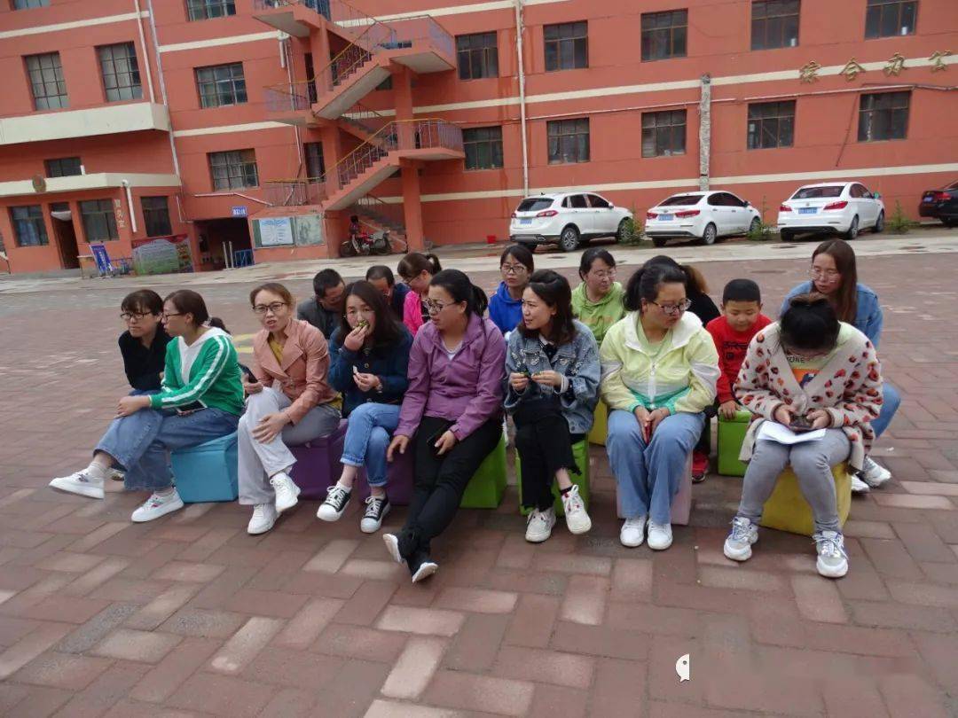 会宁太平中学17名教师162名学生受表彰