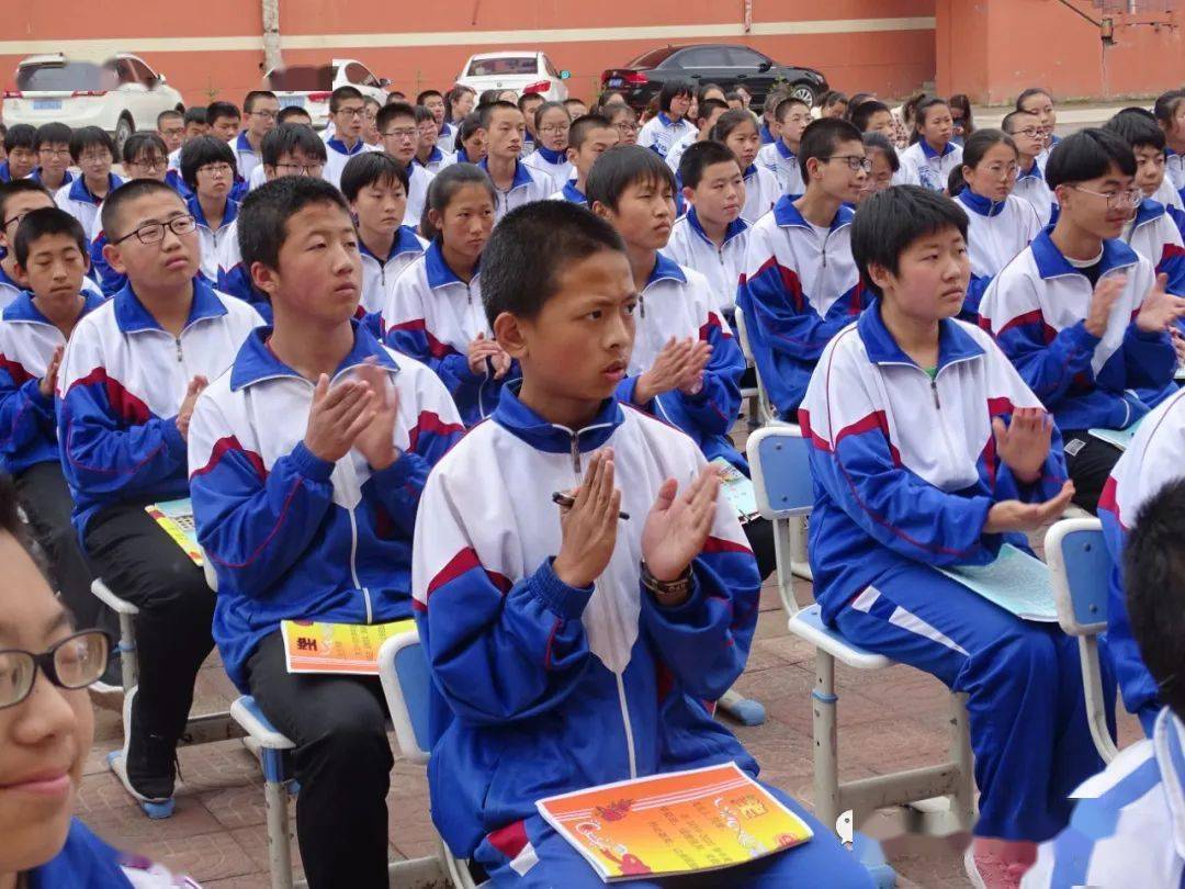 会宁太平中学17名教师162名学生受表彰