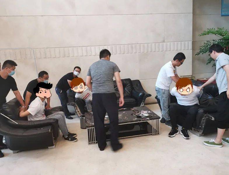 嫖客向某正是团伙其中一员,而这5名犯罪嫌疑人作案过后便离开了海盐