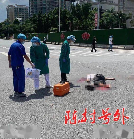 突发!顺联红绿灯严重车祸,一人当场