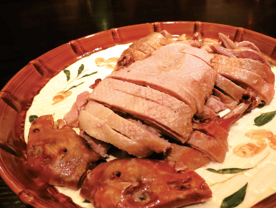 据说湖熟板鸭的制作工艺已有六百多年的历史为金陵人爱吃的鸭肴之一有