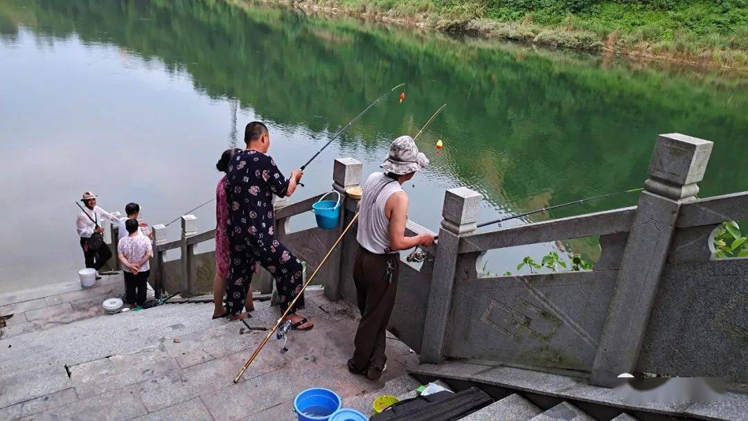 洪江人:抵制不文明垂钓和非法钓鱼行为!