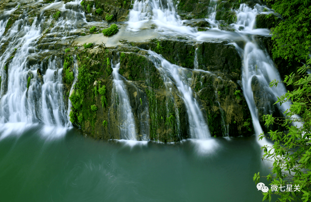 响水滩流水哗啦哗啦太美啦