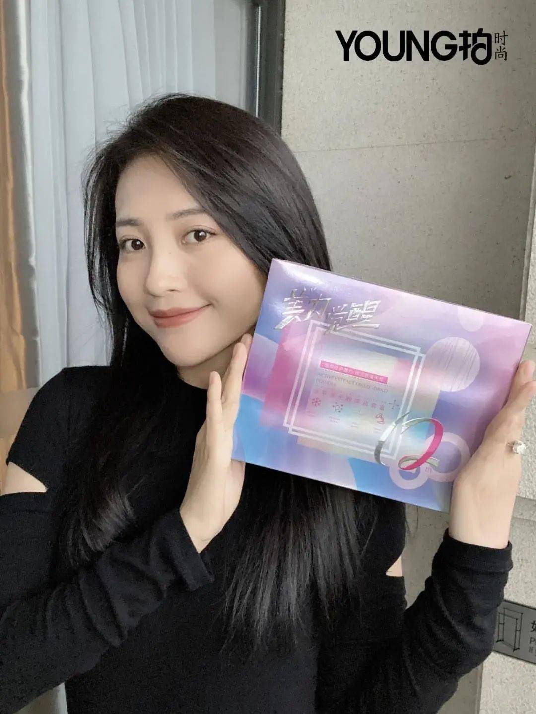 (滑                    )  口口相传的众多好评,  让「妍诗美活萃