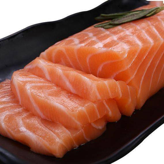 其中,仅中国一个国家,对三文鱼的需求就以每年25%的速度在上升