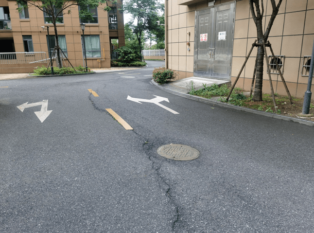 地面沉降抬升图片