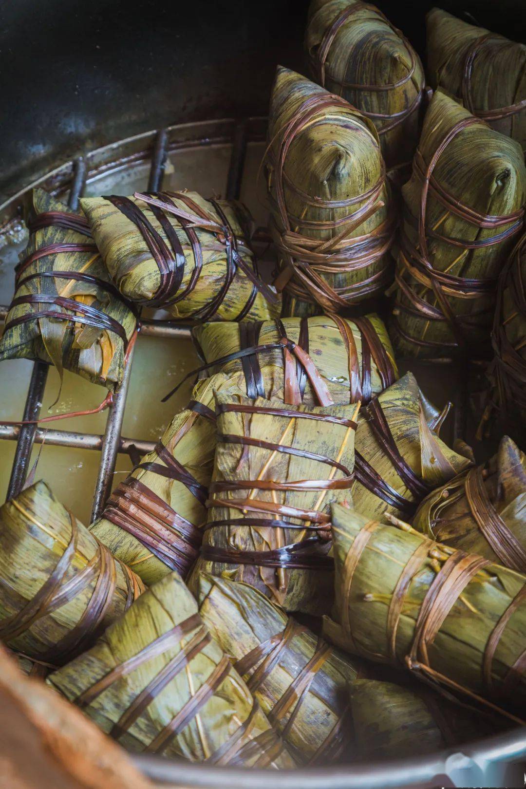 卖了20多年的手工台山粽,上过电视,竟然开在士多店里!