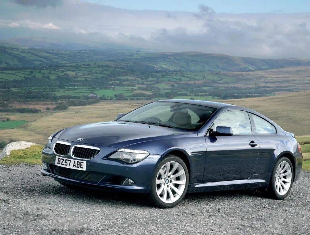 的宝马6系,一来是班戈时代的e63/e64 6系,圆润的外表