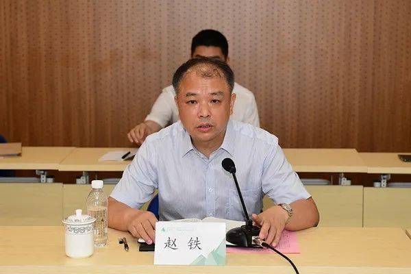 广西出版传媒集团党委书记董事长覃超率队到广西师范大学出版社集团