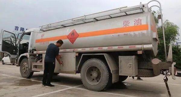 危化品运输现状堪忧,司机,押运员诉心声……_危险品