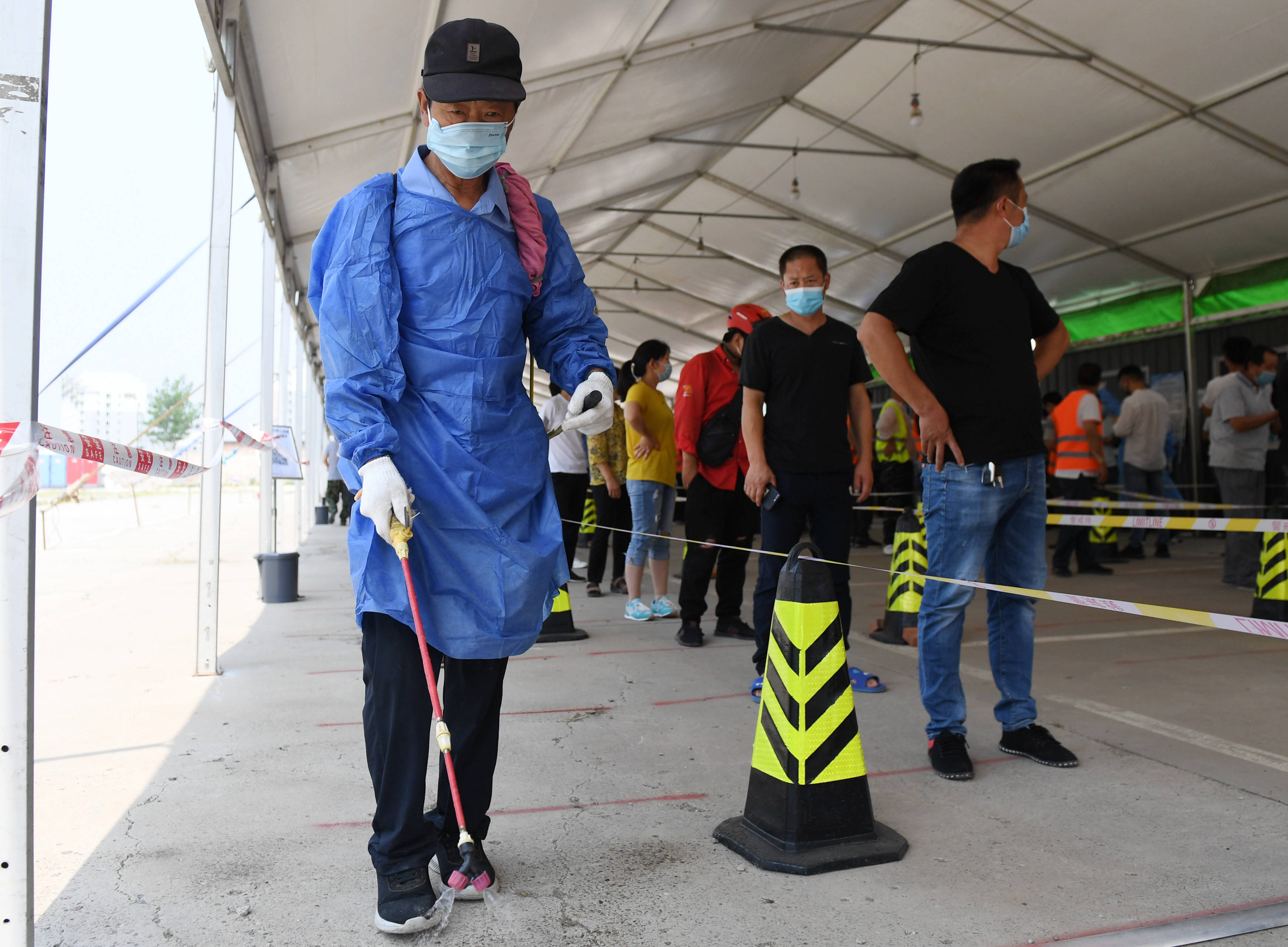 北京:探访通州区梨园镇核酸检测集中采样点