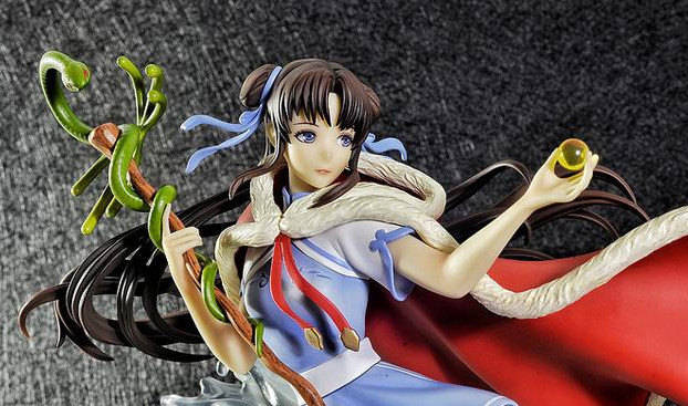 赵灵儿手办人偶本体一共有三样配件:圣灵披风,圣灵珠以及天蛇杖.