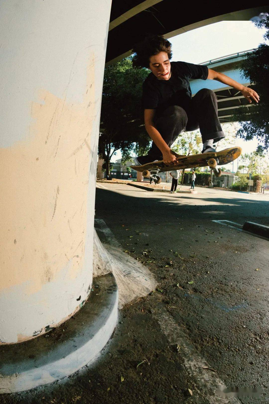 vans这就是offthewall冉冉升起的女子滑板团队theskatewitches