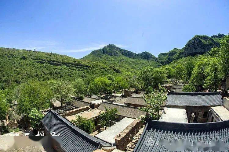 高家大院位于中国传统村落沙河市柴关乡石门沟村,四面群山环抱,林木