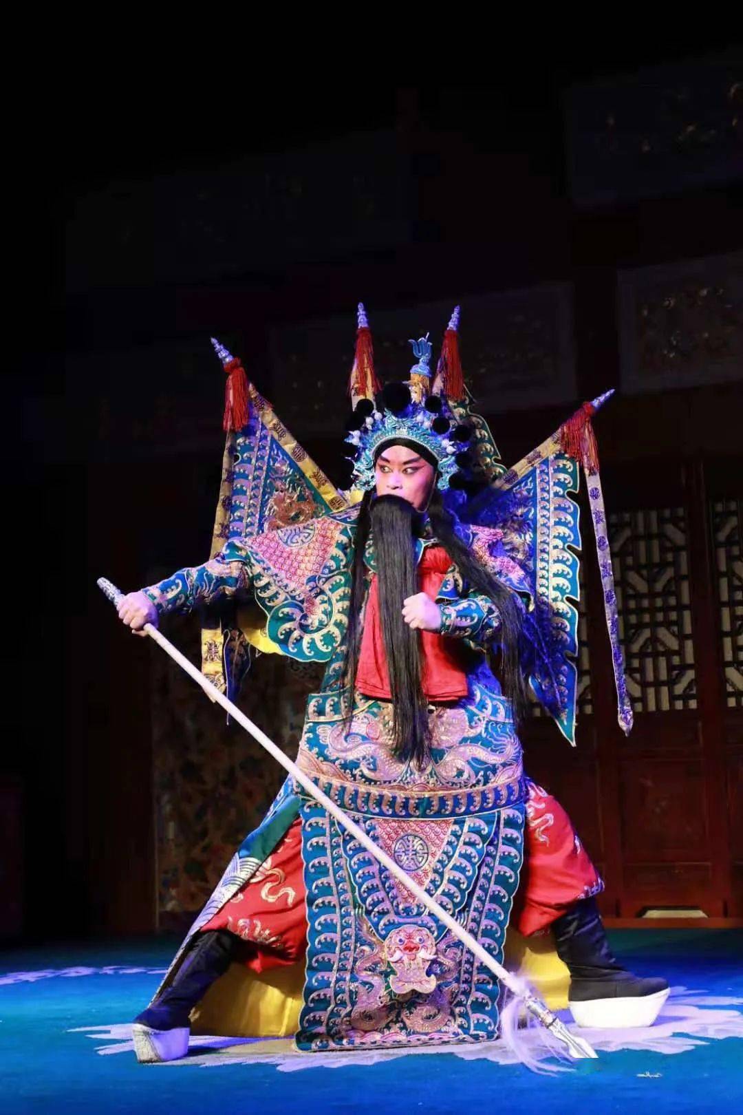 《乡村大戏台》唱腔铿锵,"武"出精彩