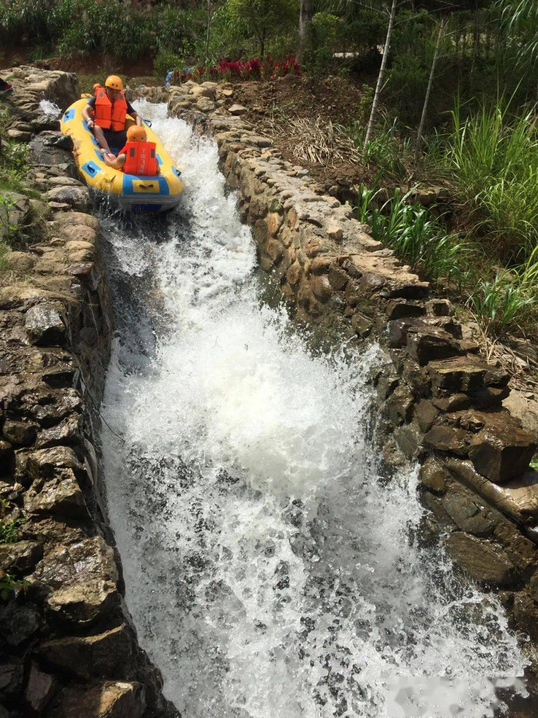 高山森林峡谷漂流,大余丫山漂流等你来!
