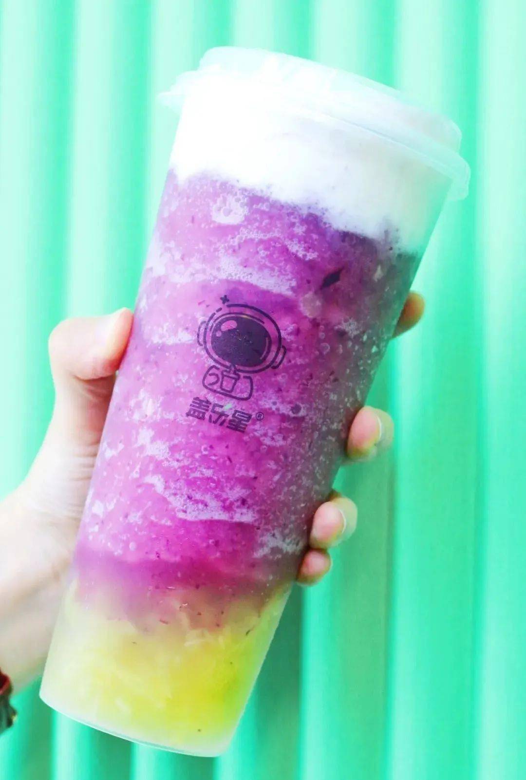 芝星多肉葡萄多种果茶,夏天必备每吸一口,冰爽感与果肉香浓,关键是高