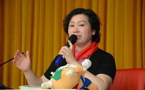 00邀请知名作家王一梅老师,跟孩子讲讲关于写作这些小事,更有独家期末