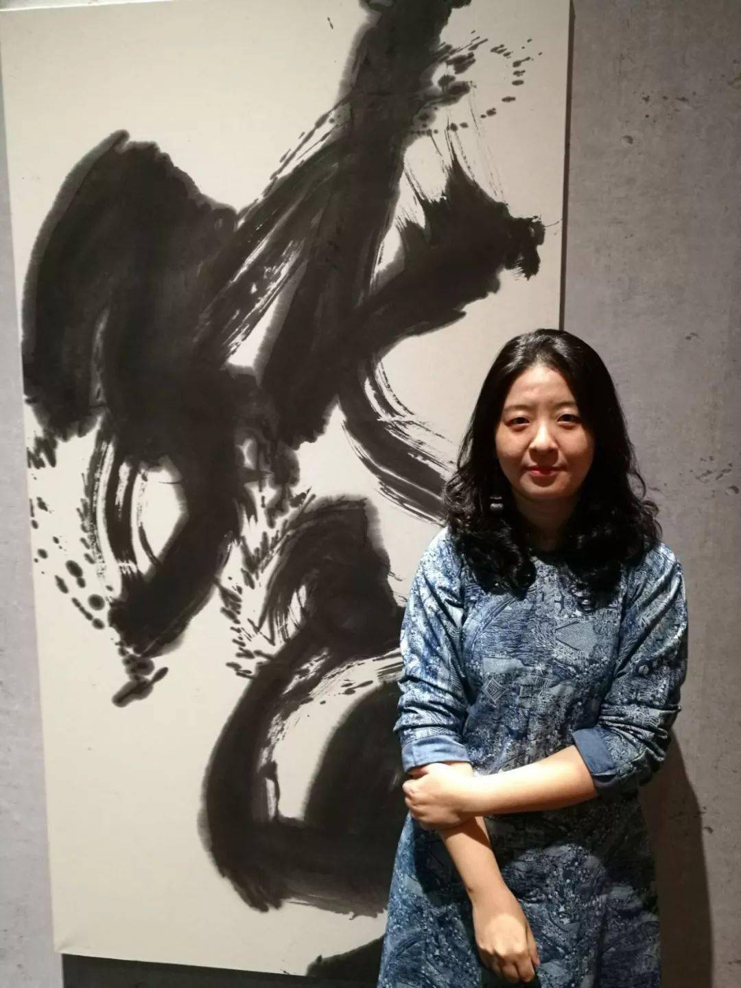 美女书家一手漂亮小楷一路走红