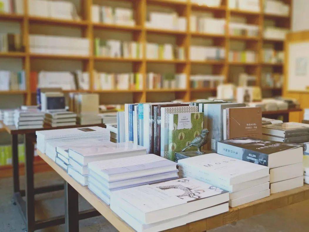 小众书坊今天三岁彭明榜我并不担心这家书店怎么活