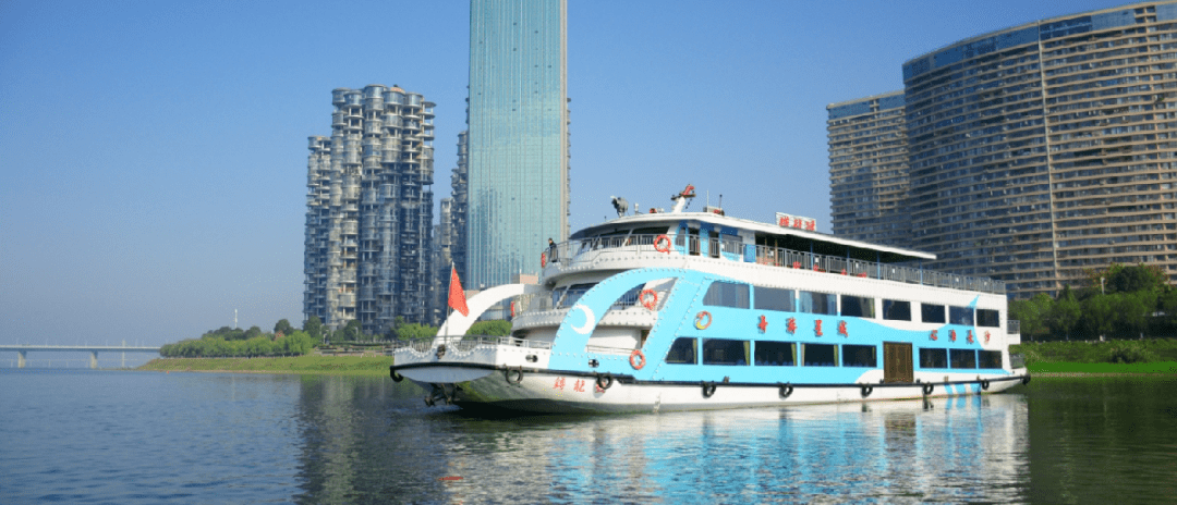 乘风破浪小神兽 火神邀约度端午_长沙市