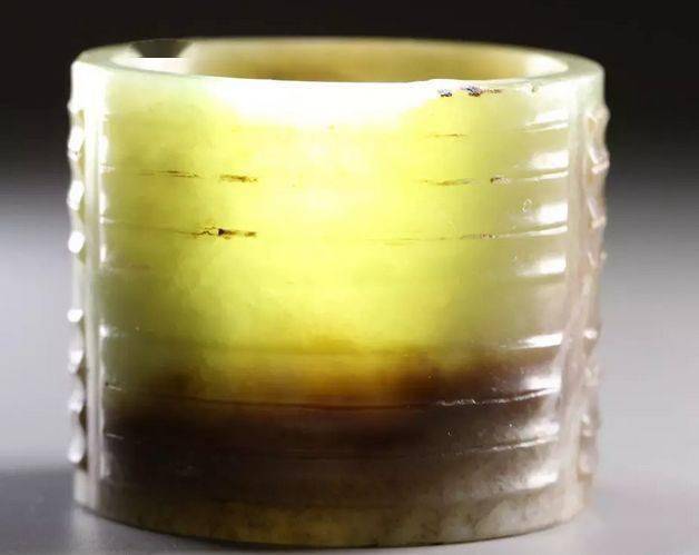 古玉界简约之美商周琮式玉箍形器赏析