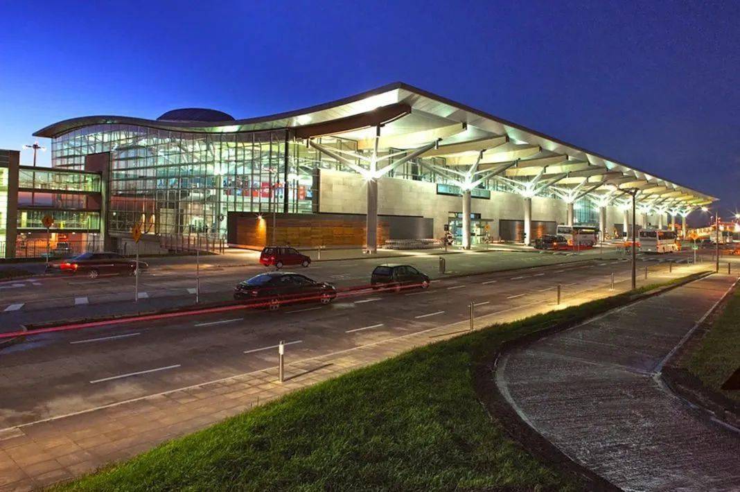 科克机场开放客运,多家欧洲航空公司恢复运行