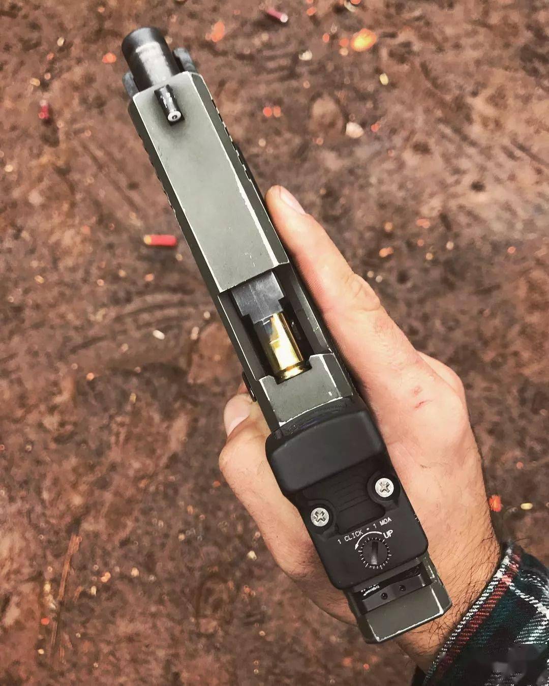 您要问我glock家族里最喜欢哪一只我的选择是g19