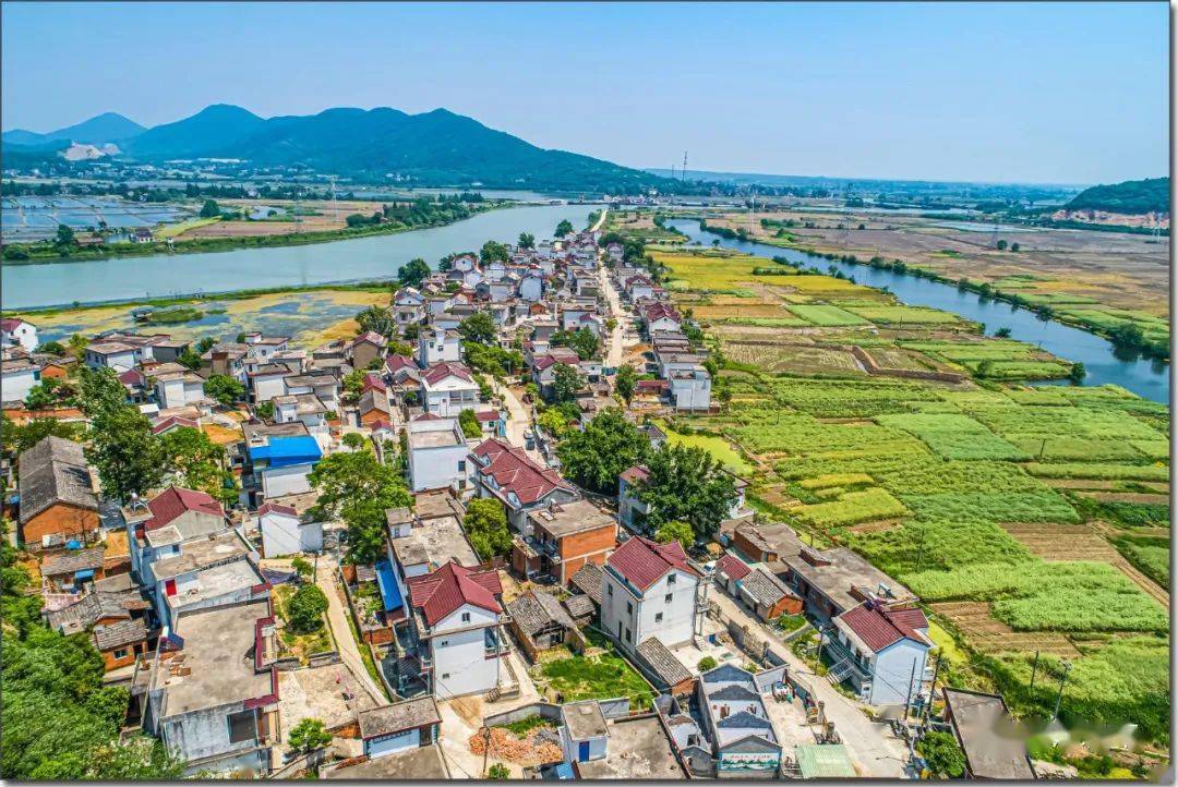 航拍换一个角度看美丽乡村银屏镇锥山村