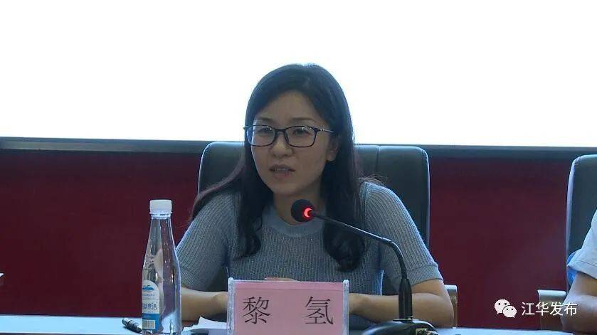 黎氢在会上指出,校车运营涉及千万家,校车安全牵动千万人的心.