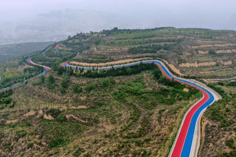 "走马"太原东西山旅游公路