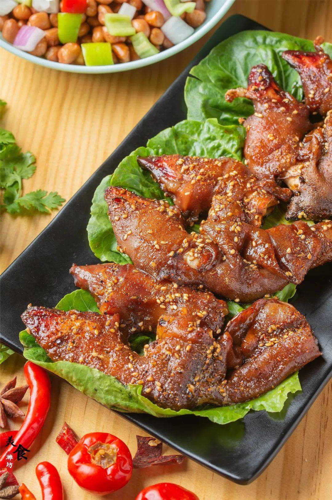 潍坊这家有肉有虾,还能一锅两吃的餐厅,品质堪称泰华商圈的"阿玛尼"!