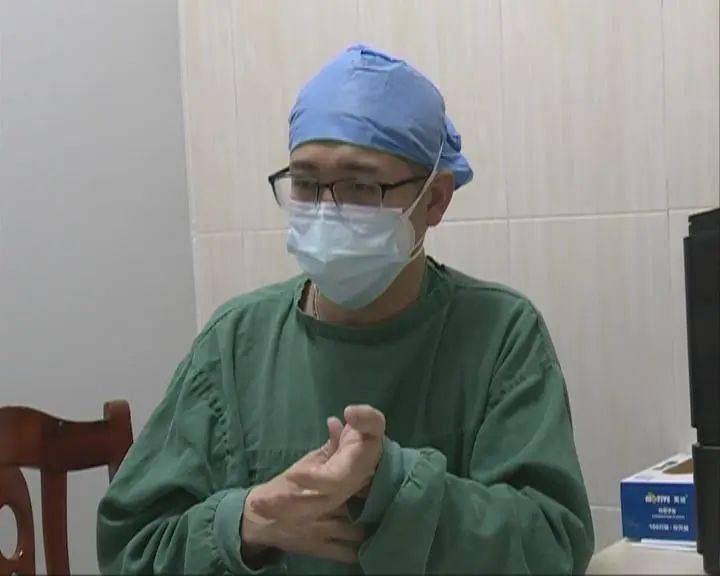 女子散步被蛇咬6月梅州市人民医院接诊40位蛇咬伤患者