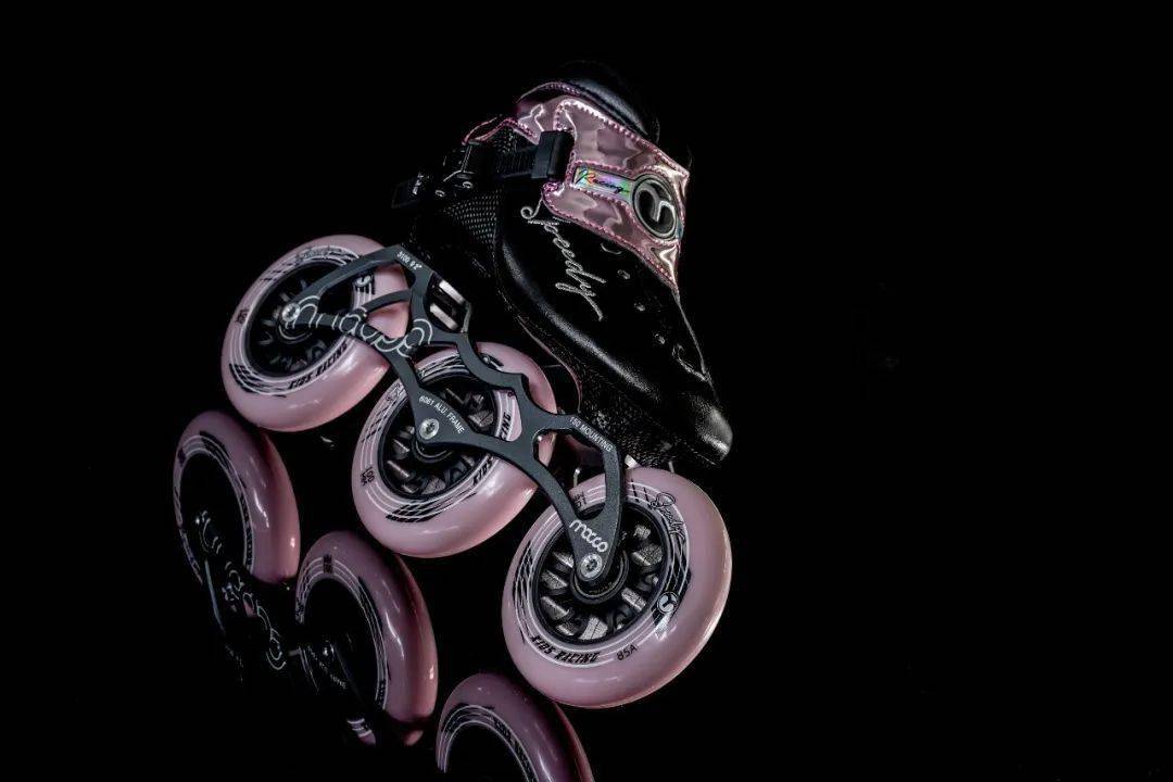 2020米高产品线进一步拓宽,打造适合青少年入门的专业速滑鞋!