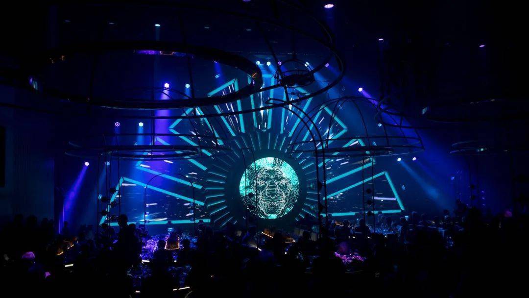 未来感x科技感他的每个舞台都让你有想蹦迪的心