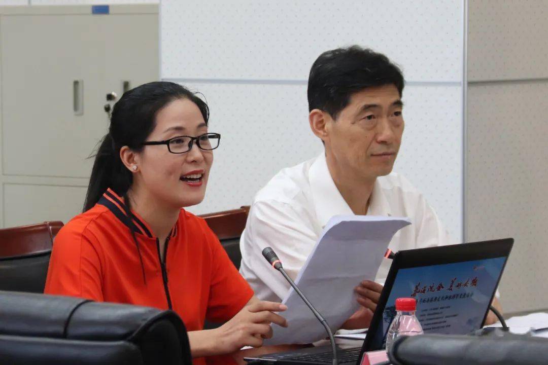 安庆再芬黄梅艺术剧院青年团副团长,国家一级演员吴美莲作为安徽艺术