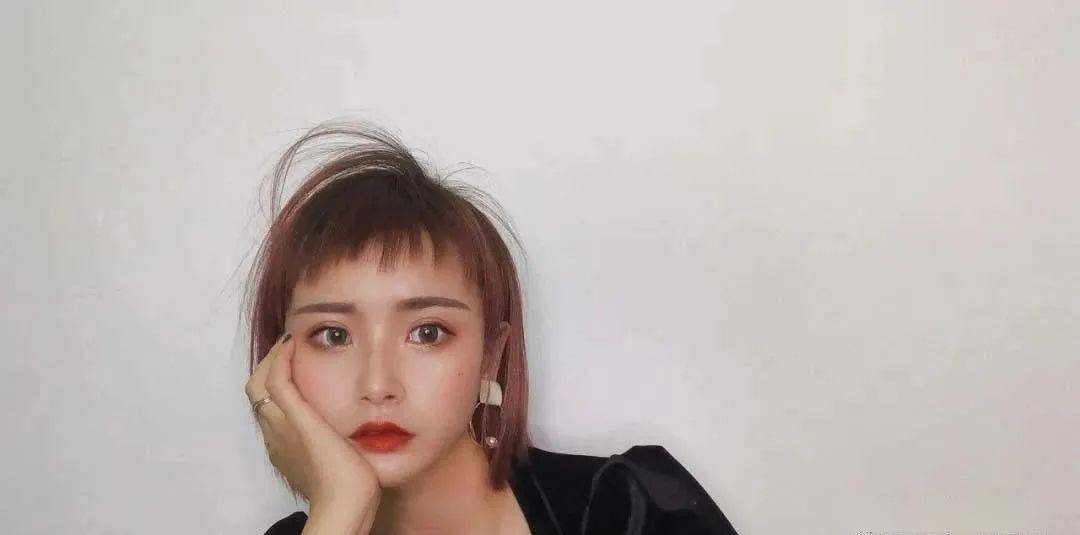 酷妹妹的"锯齿头"_刘海