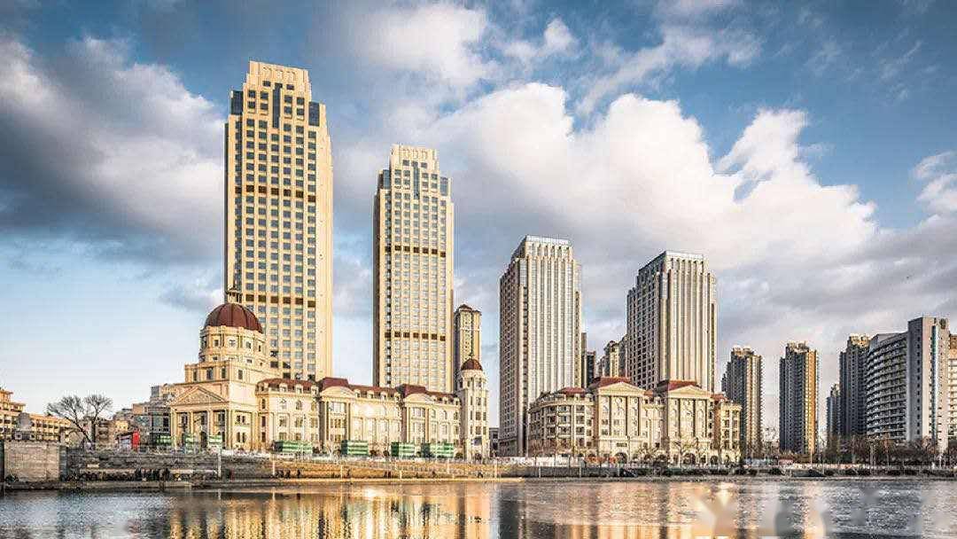 天津海河畔的河北区双创楼宇