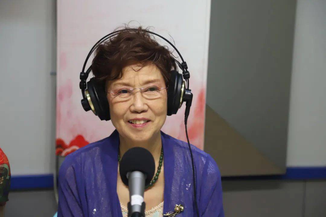 崔派传承领军人张宝英携弟子吴慧霞做客《梨园百花开》_豫剧