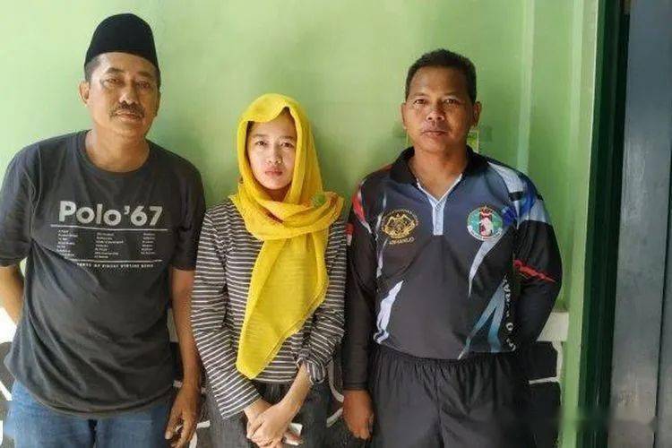 满中国人,包机组尝试再炒高回国机票价格,蓝鸟司机拯救被绑架印尼女子