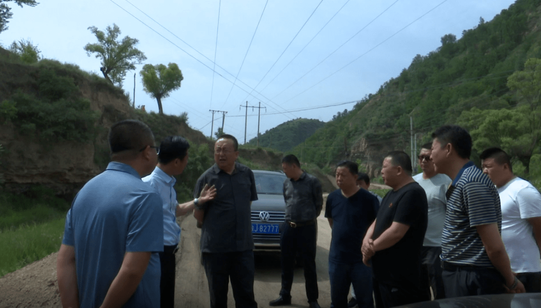 吕国煜调研王建路(坪桥至蔡阳坪段)项目建设情况