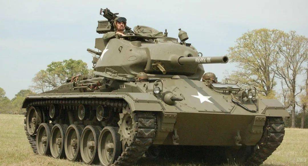 上将大人,m24轻型坦克霞飞向你报道