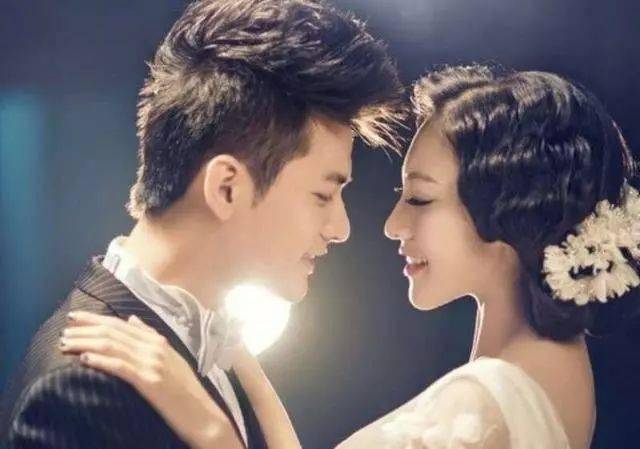 男人深爱你时,一定会有的五种表现