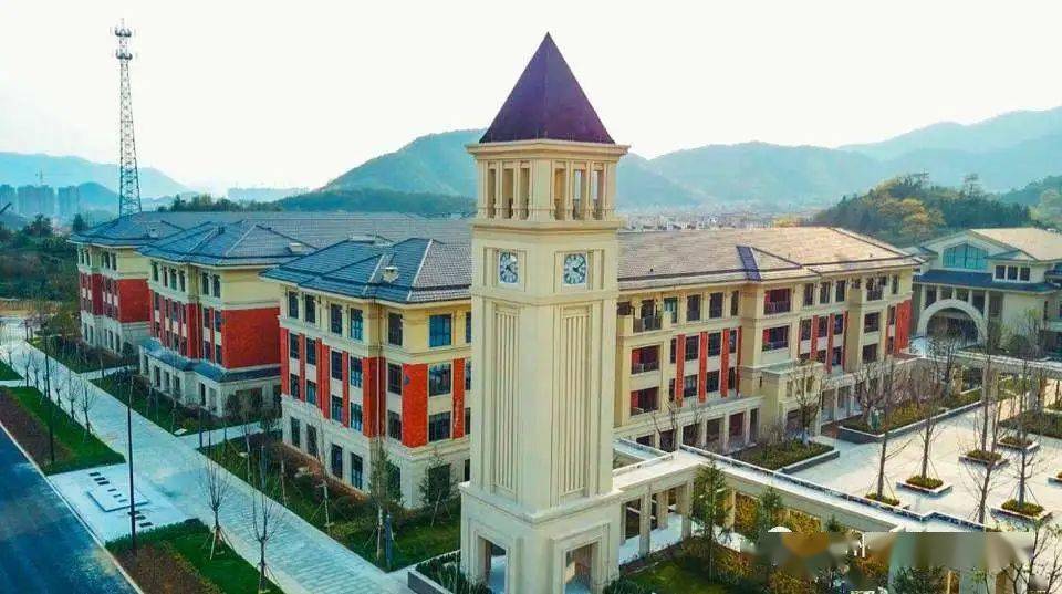 杭州银湖实验学校小学部非常欢迎与我们有共同理念和一致目标的家长和