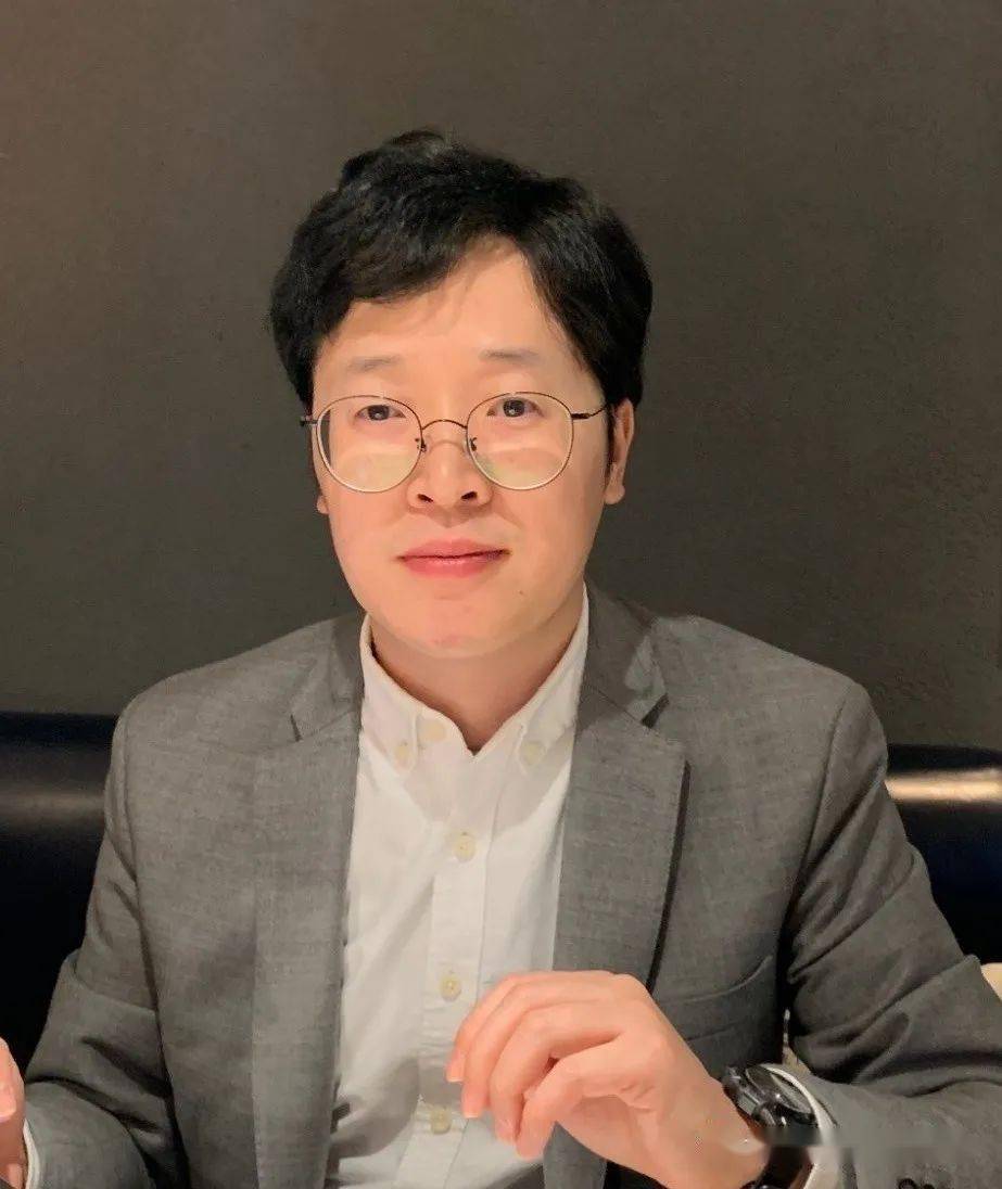 郑伟 教授个人简介郑伟,1979年10月生,江苏常州人,华东师范大学中文系