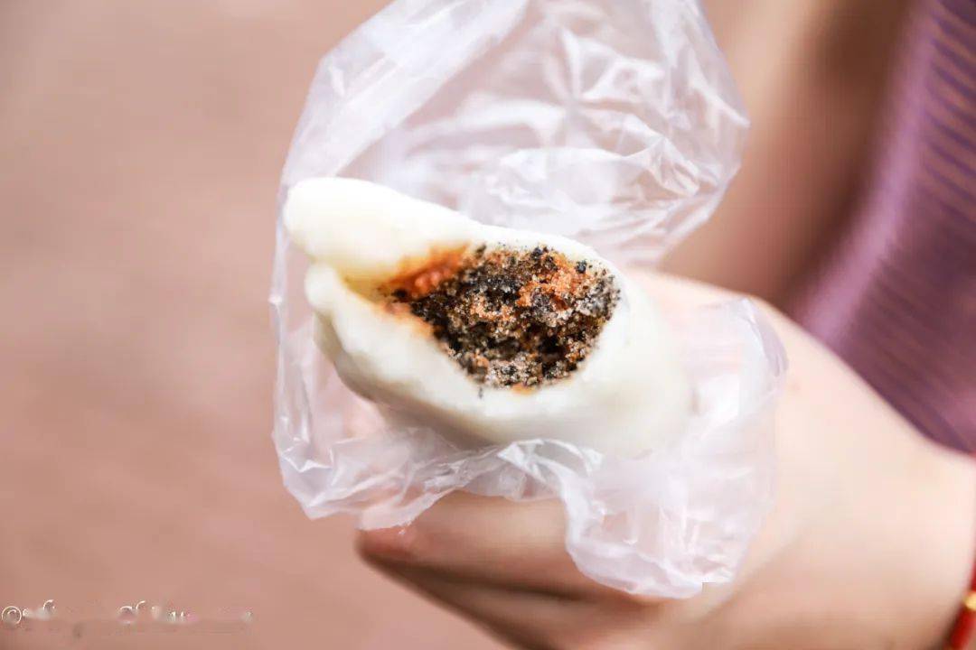 慈城手工年糕饺老板超佛系3块钱一个吃到撑