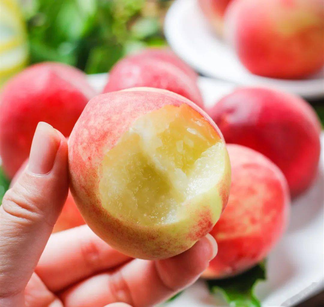 最近正当季,桃子能防癌和抗癌,但上火不利健康?