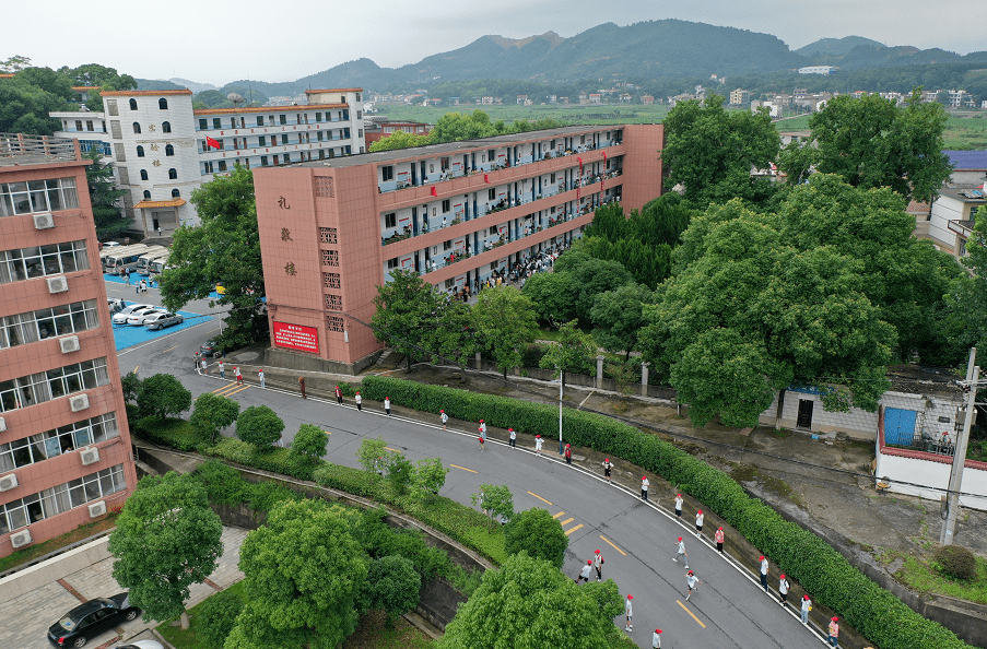 加油吧少年