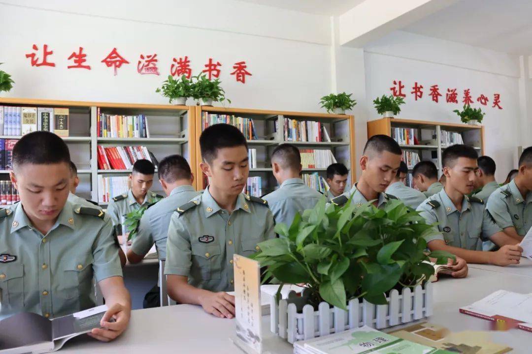 海南省军区警备纠察队组织开展读书月活动