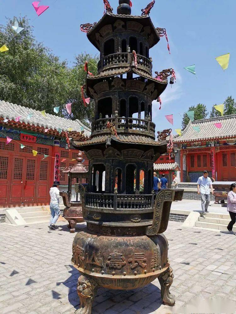 寿川文苑长寿山静听生命的钟声